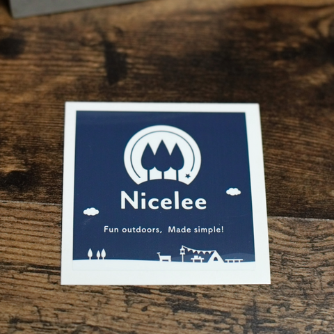 ナイスリー ブランドロゴ 正方形ステッカー – ナイスリー（Nicelee